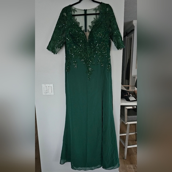 Sheath/Column V-Neck Floor-Length Lace Chiffon Evening Dress With Sequin… - Picture 3 of 7